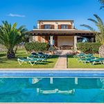 Country villa with holiday rental license and pool for sale in Santa Margalida, Mallorca