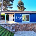 Beau Chalet T3 - 2 chambres de 50m2 entièrement rénové, sur terrain de 234m2 clôturé, au calme, avec piscine, à Gassin, proche commerces et plages