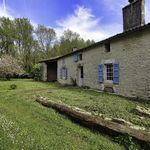 Old cottage , 3 beds, close to amenites