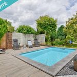 Belle maison contemporaine avec piscine dans le jolie village de Feves