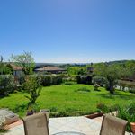 Maison 5 pièces avec vue dégagée et jardin arboré