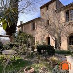 Prieuré classé du 17-ème siècle de 300 m² sur Terrain de 1644 m²