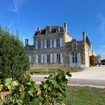Magnifique et rare château XIXème à Saint Emilion 280 m2 8ha vignes