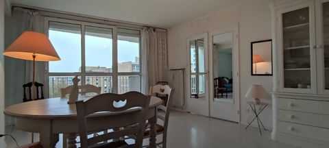 Appartement 3 ch, grand séjour, lumineux, terrasse, parking, tram