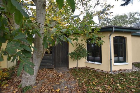 Perfect for a couple on a romantic expedition close to the Baltic sea coast, this is a 1-bedroom bungalow in Teßmannsdorf (Am Salzhaff). Staying here, you can relax and linger in the lovely furnished garden for hours until night begins to fall. Teßma...