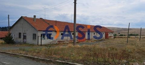 ID 31800024 There is a commercial premise-warehouse with good transport accessibility. Price: 212 000 euro Location: Karnobat, quarter Krasno selo Total area: 825 sq.m. Floor: 1 of 1 The building is put into operation-Act 16 Payment: 2000 euro-deposi...