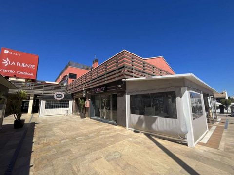 Big price drop! From € 195 000 to € 165 000Local/ restaurant for sale in a prime location in the established commercial centre La Fuente in Villamartin. Located near 3 championship golf courses and many thriving urbanisations with many permanent resi...