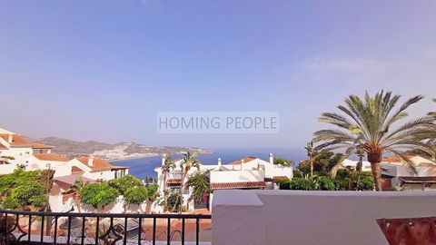 AVAILABLE UNTIL JUNE 2024. This two-storey, terraced house is southeast facing and is located in Los Altos de Cármenes del Mar in La Herradura, a residential area surrounded by a natural park just ten minutes from beaches, shops and motorway. The gro...