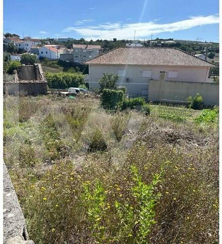 Do you want to make your dream home, in the town of Arranhó, municipality of Arruda dos Vinhos, this may be the right place for you. It is a plot of urban land, with an area of 631m2, in a quiet area of the countryside, but just 40 minutes from Lisbo...