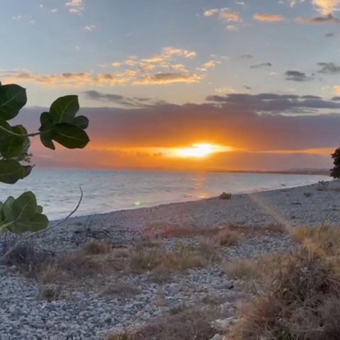 Dies ist ein Stück Land von etwa 404.000 Quadratmetern (99 Acres) mit einem Strandabschnitt mitten in der wunderschönen Ocoa Bay, mit beeindruckender Aussicht, wunderschönen Sonnenuntergängen und einfachem Zugang. Dies befindet sich im Südwesten der ...