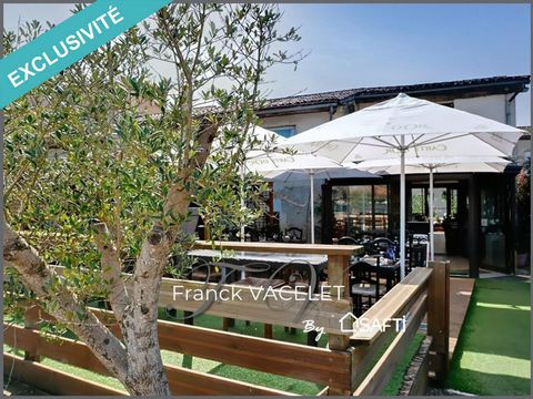 Close to La Réole, city of Art and History, near A62 and TER station, this restaurant is ideally located on a busy road. Its large capacity of around 70 seats in 2 rooms, its huge terrace accommodating another 80 seats, its bar, its very functional a...