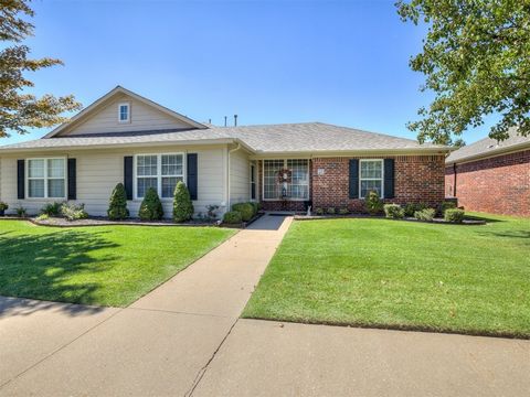 Discover your new sanctuary in the prestigious gated community of Vineyard Cottages, located in NW OKC. This meticulously maintained and updated 2-bedroom, 2-bathroom patio home offers 1,282 square feet of comfort and style. Key features include: Spa...