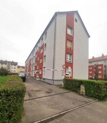 Wohnung zu verkaufen 3 Zimmer, Bad, Küche, Kellerschrank.  Fläche 70 m². Pirmasens, Deutschland Der Preis dieser Immobilie beträgt: 99 000euro + PROVISION Für weitere Details und die Planung einer Besichtigung können Sie uns auf WhatsApp schreiben od...