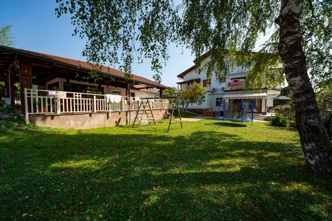 ID CODE: ZG71839 Dogma Zagreb 2 Mob: 099/838-3110 Tel: 01/211-0039 E-mail: ... ... />Features: - Terrace - Barbecue - Parking - SwimmingPool - Garage - Garden - Balcony