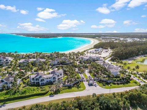 Esta villa renovada de un dormitorio en el borde del campo de golf se encuentra en un complejo de lujo con acceso directo a la playa y servicios de lujo. Maison GADAIT presenta una increíble oportunidad de adquirir esta magnífica villa llave en mano,...