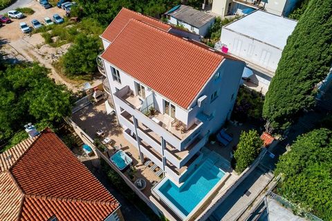 Apartments Aura are located near Gruž Port. The property offers a common outdoor seasonal swimming pool surrounded by sun loungers and offers whirlpool options. Kindly note: Luggage storage is possible prior to check in and after check out, so you ca...