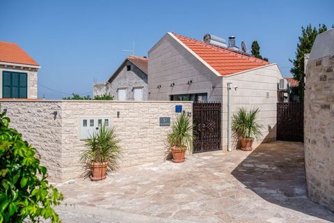 Villa Stone Pearl is in Sutivan on the Brač Island. The villa has three bedrooms. The maximum number of guests is six adults. The villa has two bathrooms with walk in shower, a large kitchen and living room. In front of villa is a sun deck with pool,...