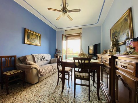 TORTONA (AL) Don Orione Course We offer an exclusive renovated three-room apartment in excellent condition, ready to live in and very bright. The apartment has two large bedrooms, one with a balcony, kitchen and living room with large balcony, bathro...