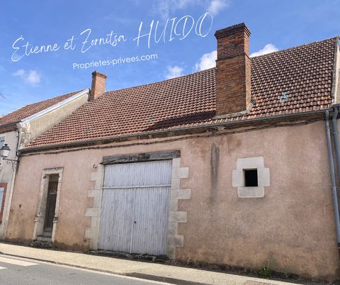 Etienne et Zornitsa HUIDO vous proposent cette ancienne maison et sa grange (ancien atelier) d'une surface totale d'environ 245m² dans le centre bourg de VATAN. L'ensemble à fort potentiel est à restaurer entièrement et se répartit sur 2 niveaux de 1...