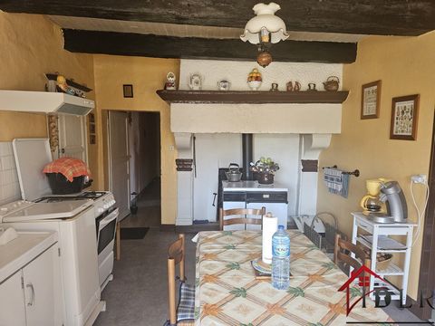 IDLR agency in Bourbonne les Bains offers you this house located in the village of Arbigny s/Varenne. You have a kitchen, a living room, a pantry, a bathroom with toilet, a bedroom. Upstairs: two bedrooms, an attic. A workshop, a toilet, a cellar. A ...