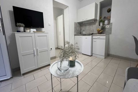 Apartmani Vela Makarska is a highly rated accommodation in Makarska, Split-Dalmatia County, Croatia. Located near the beach, it offers air-conditioned apartments with kitchens, balconies, free Wi-Fi, and parking. Guests praise its cleanliness, sea vi...