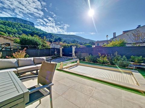 Maison 3 chambres, piscine à Fontaine de Vaucluse