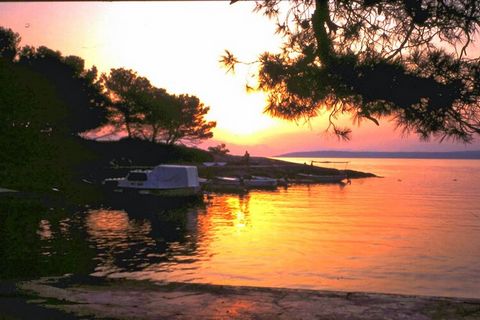 Seaside Apartments on Šolta Island, Croatia, offer a picturesque getaway in the heart of the Adriatic Sea. Šolta, a small island located near Split, is renowned for its natural beauty, clear blue waters, and serene ambiance, making it an ideal destin...