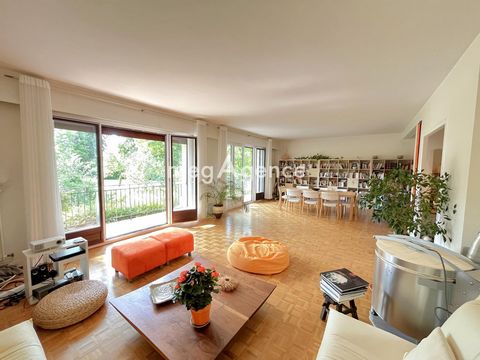 Appartement de 165m2 dans domaine de standing sécurisé à Saint Nom la Bretèche