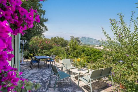 Le Rouret  Maison de charme avec piscine, vue et potentiel d'év