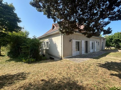 Pavillon avec le nécessaire en plain-pied