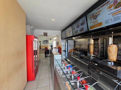 À VENDRE – FONDS DE COMMERCE KEBAB – 49 m² AVEC EXTRACTION, COUR PRIVATIVE ET CAVE