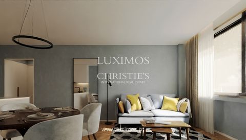 Apartamento T1 de luxo , à venda, com design contemporâneo, acabamentos premium e localização central na Baixa do Porto. Este apartamento T1 de luxo integra o exclusivo Santa Catarina Apartments , um elegante projeto de reabilitação que transforma um...