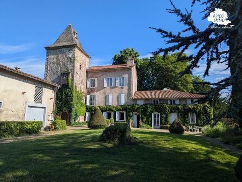 Manoir du XVIIe siècle sur 14500 m² de terrain