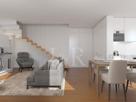 Spacious 3-bedroom duplex apartment, with 122 sqm, located in the Palmira 28 project, in Lisbon. This apartment, located on the 4th and 5th floors, is distributed as follows: on the lower floor is the living room with open kitchen and guest bathroom....