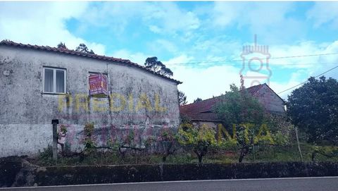 Opportunity. House in need of some restoration. New roof Composed of kitchen with fireplace, Room with West sun exposure. 2 Bedrooms 1 Old toilet to rehabilitate 1 closed marquee 2 storage shops 2 sheds 1 kitchen with wood oven. 1 annex with 60 m2 th...