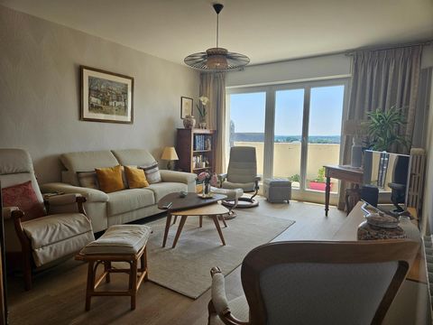 Appartement avec balcon 2 chambres + parking + cave