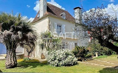 MAISON DE MAITRE XVIII ème siècle, dépendance, parcelle de 7800m2