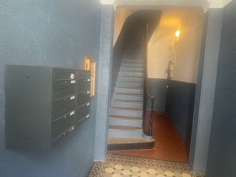 MARSEILLE 5EME A VENDRE T2 37M2 CAMAS 185 000 EUROS