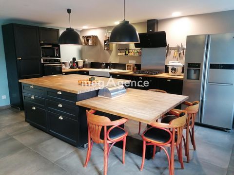 Maison en pierres de 165m2 4Ch + Dépendance de 31m2