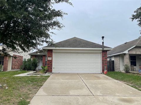 Come see this new property on the market. Beautiful 3 bedroom, 2 bath, 1,345 square foot of living space. Freshly painted September 2022, Kitchen updated September 2022 features new granite counters, Oven/range, new carpet in rooms September 2022. Ki...