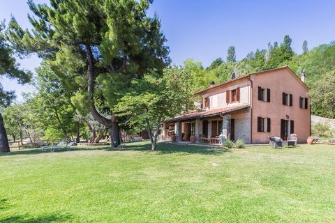 This 4-bedroom holiday villa in Marche, Italy can host up to 8 guests. Located in Montefelcino close to the coastal towns of Fano and Pesaro, it is perfect for a group or family with pets. The accommodation has a swimming pool located on a natural te...