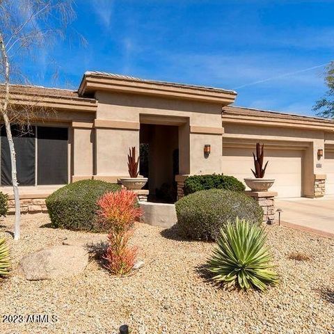 Beautiful and well maintained home located in the mountainside subdivision of Cimarron Hills. Enter the guard gate and drive to the top of Queens Wreath Rd, and enjoy the magnificent views! At the entrance of the home is a guest casita with a microwa...
