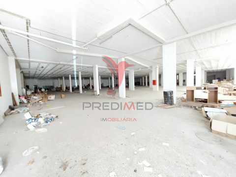 Another excellent property Promoted by Miguel Delgado and Predimed Radial , Learn more about this fantastic property. If you need to look out for your business, come and meet this excellent warehouse with 2400m2 of area, only 10Km from the City of Li...