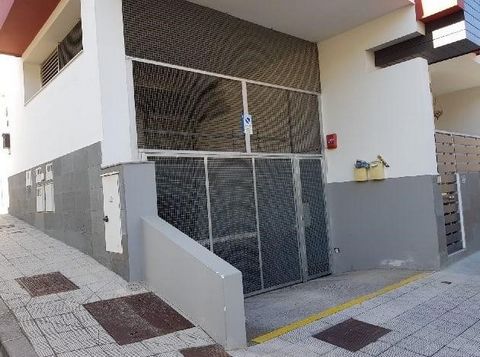 Parking space for sale located in the basement of a building with two heights above ground and one height below ground, which was built in 2008. They are located in the town of Los Realejos, in the province of Tenerife. The offer is subject to errors...