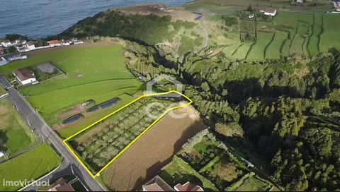 Land with 2,090.00 m2 Plan Fruit Trees Santana Parish Center Sea and Mountain View The parish of Santana is integrated in the Autonomous Region of the Azores, island of S. Miguel, in the municipality of Nordeste. Santana is a portuguese parish in the...