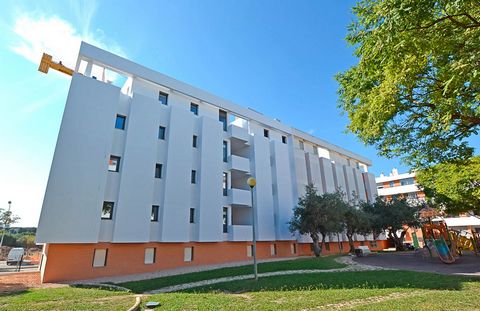 Part of a new condominium comprising of twelve apartments, this modern one bedroom apartment, will be completed using good quality materials, fixtures and fittings. Located in the fishing town of Olhão, just a short walk from all amenities, the stunn...