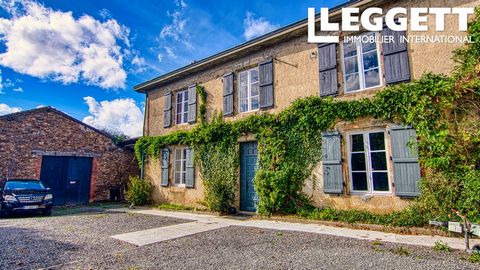 A25335AR87 - Your chance to own a slice of history on this sympathetically modernised 18th century Presbytery in the heart of the picturesque Haute Vienne. The original features have been left on display from the open fireplaces to the grand staircas...