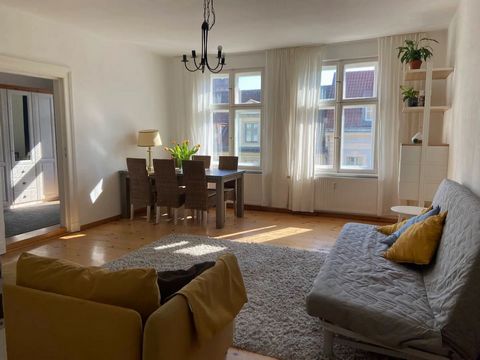 Enjoy the heart of Potsdam from this centrally located apartment near a bustling shopping street. Most of Potsdam's attractions are within short walking distance. Restaurants, bars, cafés, and supermarkets are right at your doorstep. Centrally locate...