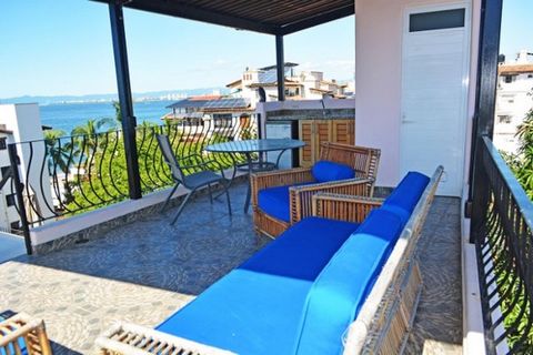 Condominium for Sale in 5 de Diciembre Puerto Vallarta Jalisco Welcome to your coastal oasis in the heart of Puerto Vallarta's vibrant 5 de Diciembre neighborhood This 73 square meter gem just one block from the golden shores of Playa Camarones and t...