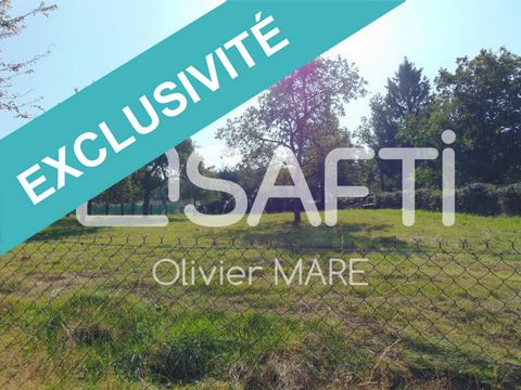 Olivier Mare vous propose en exclusivité, à La Selle La Forge, ce joli terrain constructible, de 1000 m² à délimiter. Eau, électricité, téléphone, tout à l’égout et pluvial à proximité immédiate de la parcelle. Possibilité d'acquérir en supplément du...